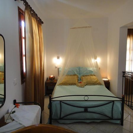 Captain'S Suites Symi Exterior foto